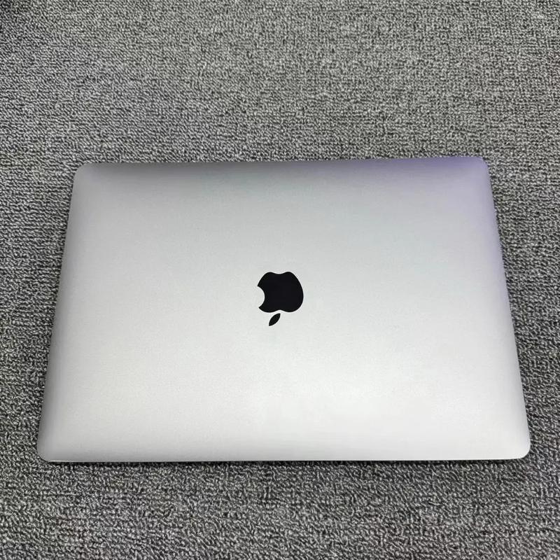 1819 岁 macbookpro 高清版本，时尚轻薄本，强劲能，流畅体验